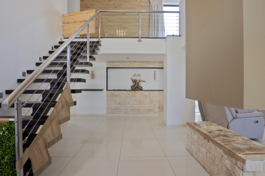 5 Bedroom Property for Sale in Big Bay Western Cape